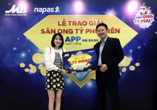 Dùng App MBBank, một khách hàng trúng thưởng 1 tỷ đồng