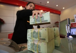 Nhà băng đưa ra nhiều sản phẩm lãi suất hấp dẫn