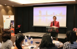 Nhà quản trị nguồn nhân lực sẽ định hướng gì trong thời đại số?