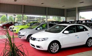 Bộ Tài chính tính toán cắt giảm 8 dòng thuế với ôtô từ năm 2016