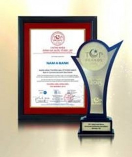 Nam A Bank nhận giải thưởng Top Brands 2015