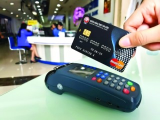 Cánh cửa tiêu dùng mở: Nhà sản xuất và dịch vụ hưởng lợi