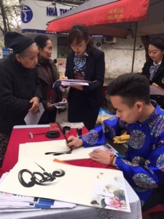 Trải nghiệm khách hàng vàng cùng LienVietPostBank