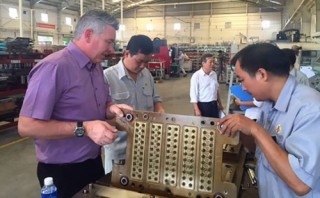 TP.Hồ Chí Minh: Uỷ quyền tuyển dụng lao động nước ngoài cho Hepza