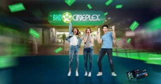 Ưu đãi xem phim rạp miễn phí cho chủ thẻ tín dụng Standard Chartered