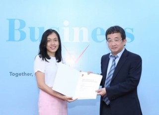 Trao chứng chỉ về Chuẩn mực IFRS tại Việt Nam