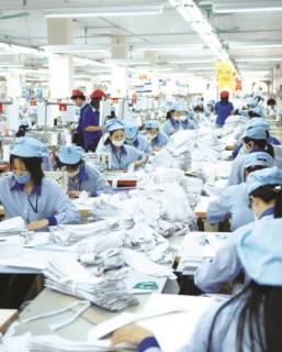 Chính sách còn nặng kiểm soát