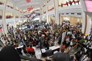 Warburg Pincus đầu tư thêm 100 triệu USD vào Vincom Retail