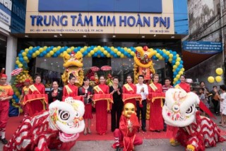 PNJ khai trương trung tâm kim hoàn mới
