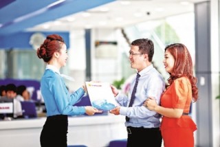 Gửi tiết kiệm: Cần thêm sự tương tác với ngân hàng