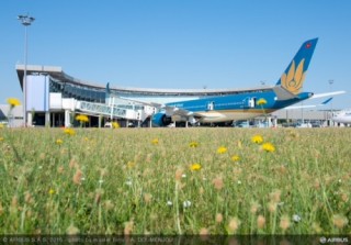 Vietnam Airlines tiếp nhận chiếc máy bay Airbus A350 XWB đầu tiên