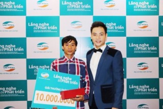 Viettel thưởng gần 400 triệu đồng cho các khách hàng
