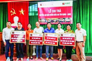 Agribank Hòa Bình: Cộng hưởng quyền lợi cho khách hàng từ dịch vụ