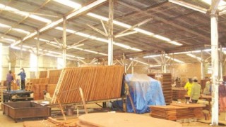 Gỡ khó mặt bằng kinh doanh, sản xuất