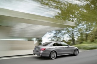 Mercedes-Benz E-Class thế hệ mới sẽ ra mắt Việt Nam trong tháng 10