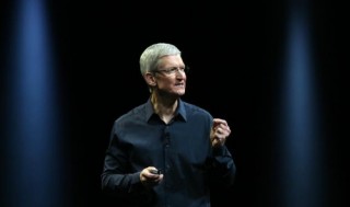 Tim Cook: 'Trả khoảng 1 USD mỗi ngày là mua được iPhone'