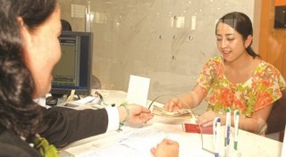 Đứng ngồi không yên với ngoại tệ mạnh