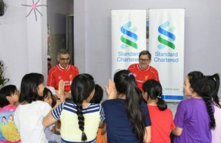 CFO Standard Chartered thăm, đánh giá cơ hội đầu tư tại Việt Nam