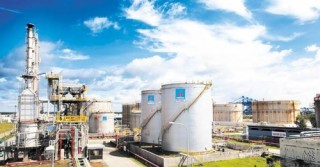 Nhà đầu tư nước ngoài có cơ hội sở hữu 49% vốn điều lệ của PVOIL?