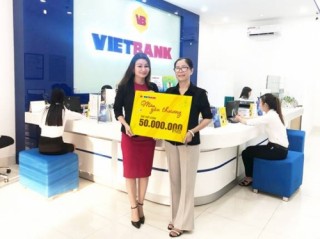 Nhiều khách hàng may mắn trúng 50 triệu đồng tại Vietbank