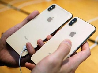 Giá iPhone XS Max xách tay lao dốc