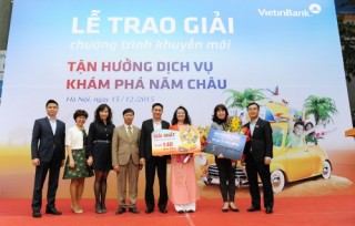 VietinBank trao 5 tỷ đồng “Tận hưởng dịch vụ, khám phá năm châu”