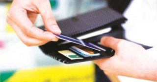 Công ty tài chính phát hành thẻ cho vay