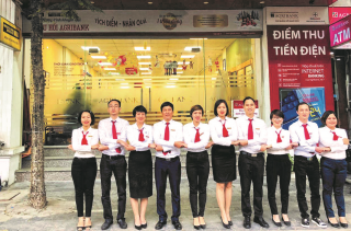 Sức trẻ ở phòng giao dịch thanh niên kiểu mẫu