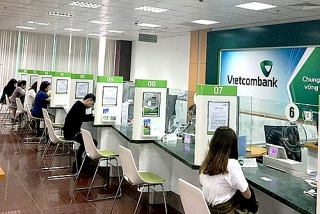 Vietcombank tuyển dụng cán bộ