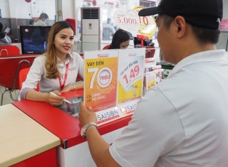 Công ty tài chính HD SAISON san sẻ gánh nặng mùa dịch với khách hàng