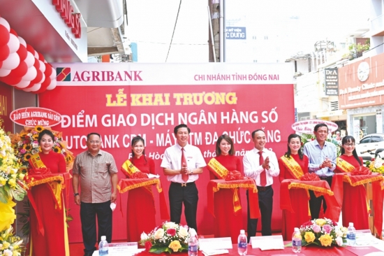 Agribank Chi nhánh Đồng Nai: Triển khai mô hình Điểm giao dịch ATM - Ngân hàng số