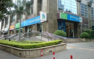 Standard Chartered cung cấp tín dụng cho May 10 sản xuất thiết bị bảo hộ cá nhân