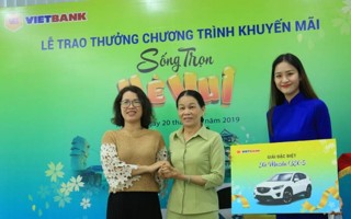 Vietbank trao xe Mazda cho khách hàng trúng thưởng