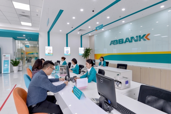 ABBank tăng trưởng trong đại dịch nhờ ứng dụng công nghệ