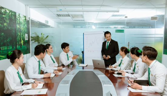 OCB nhận giải thưởng 'Thu hút nhân tài'