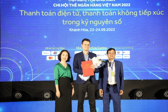 Home Credit chính thức trở thành hội viên Chi Hội thẻ thuộc VNBA