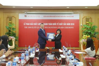 Agribank nhận giải Chất lượng thanh toán xuất sắc