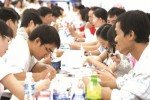 Bằng cấp làm méo mó thị trường lao động