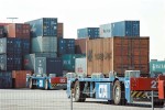 Cẩn trọng với hàng tạm nhập, tái xuất