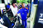 Đau lòng với giá xăng