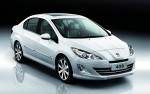 Peugeot 408 Premium có giá 958 triệu đồng