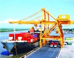 Cạnh tranh khốc liệt, thủ tục cần thoáng hơn