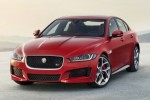 Jaguar XE mới nhỏ gọn nhưng mạnh mẽ hơn