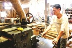 Sửa thuế, doanh nghiệp lại phải thay hợp đồng