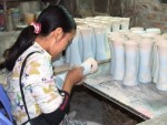 Làng nghề “chết” trên sân nhà