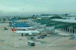 Phí nhượng quyền khai thác cảng hàng không, sân bay