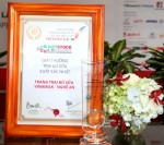 Vinamilk nhận giải thưởng trang trại bò sữa xuất sắc nhất Việt Nam 2014
