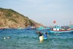 Khai thác thủy sản còn nhiều bất cập