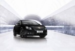 Chevrolet Cruze phiên bản màu đen giá 682 triệu đồng