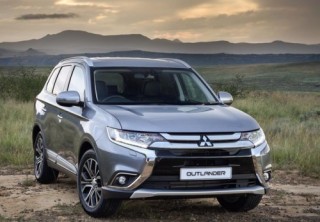 Mitsubishi Outlander bản lắp ráp có giá từ 808 triệu đồng